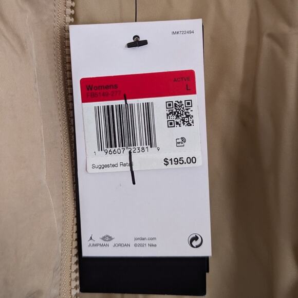 NIKE Air Jordan Water Repellent Nylon Puffer Jacket Puffer Jacket Size L - Picture 9 of 11